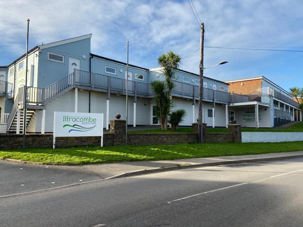 Ilfracombe Apartments Buitenkant foto
